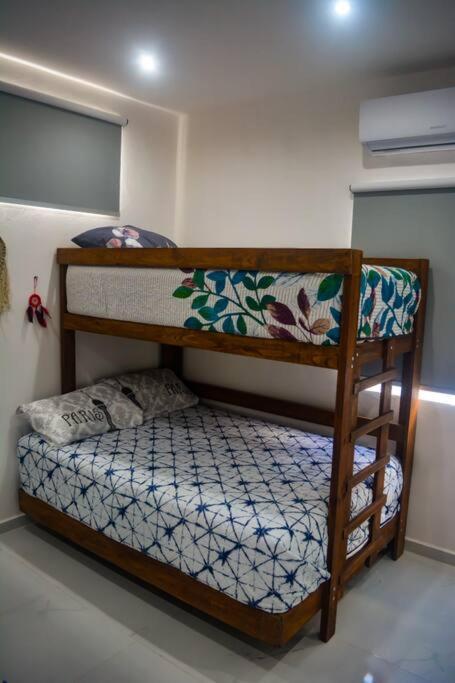 Casa Paloma 2 En Segunda Planta Cerca De Aeropuerto Y Centro Comercial Chetumal Esterno foto