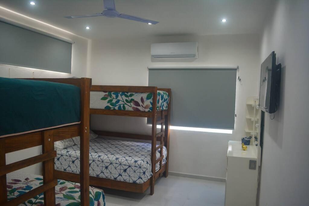 Casa Paloma 2 En Segunda Planta Cerca De Aeropuerto Y Centro Comercial Chetumal Esterno foto