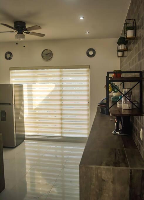 Casa Paloma 2 En Segunda Planta Cerca De Aeropuerto Y Centro Comercial Chetumal Esterno foto