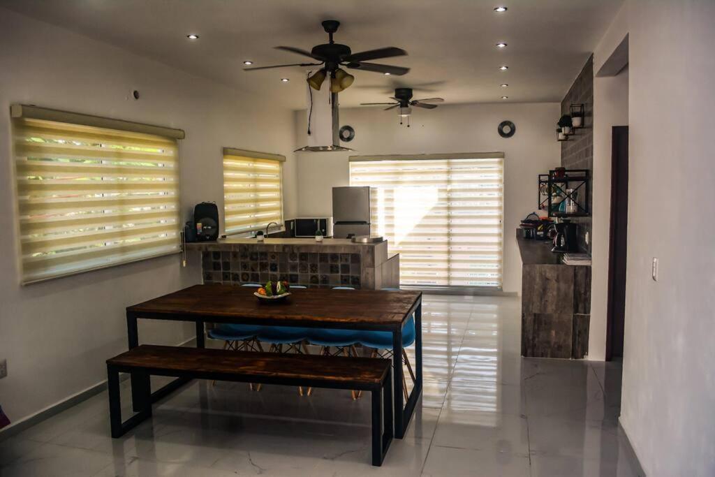 Casa Paloma 2 En Segunda Planta Cerca De Aeropuerto Y Centro Comercial Chetumal Esterno foto
