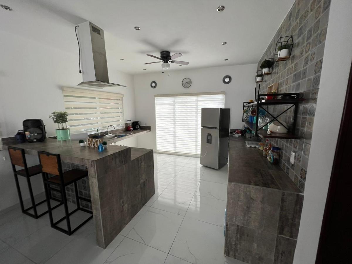 Casa Paloma 2 En Segunda Planta Cerca De Aeropuerto Y Centro Comercial Chetumal Esterno foto