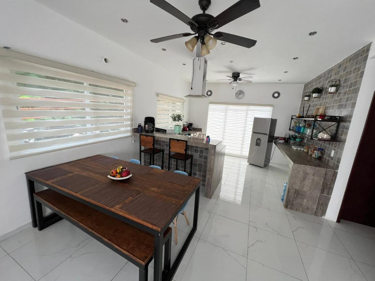 Casa Paloma 2 En Segunda Planta Cerca De Aeropuerto Y Centro Comercial Chetumal Esterno foto