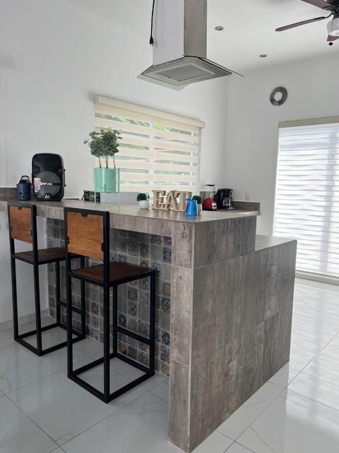 Casa Paloma 2 En Segunda Planta Cerca De Aeropuerto Y Centro Comercial Chetumal Esterno foto