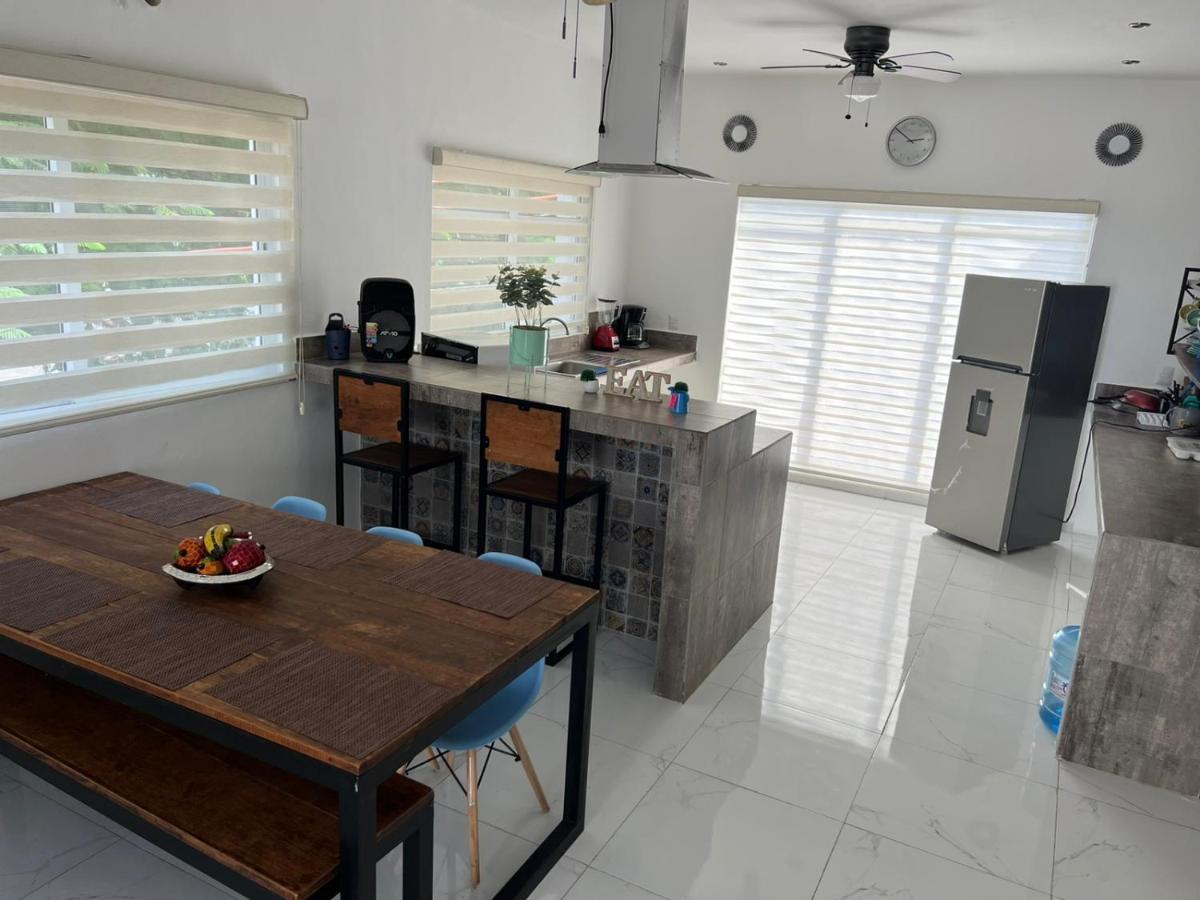 Casa Paloma 2 En Segunda Planta Cerca De Aeropuerto Y Centro Comercial Chetumal Esterno foto