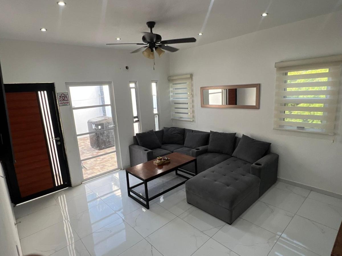 Casa Paloma 2 En Segunda Planta Cerca De Aeropuerto Y Centro Comercial Chetumal Esterno foto