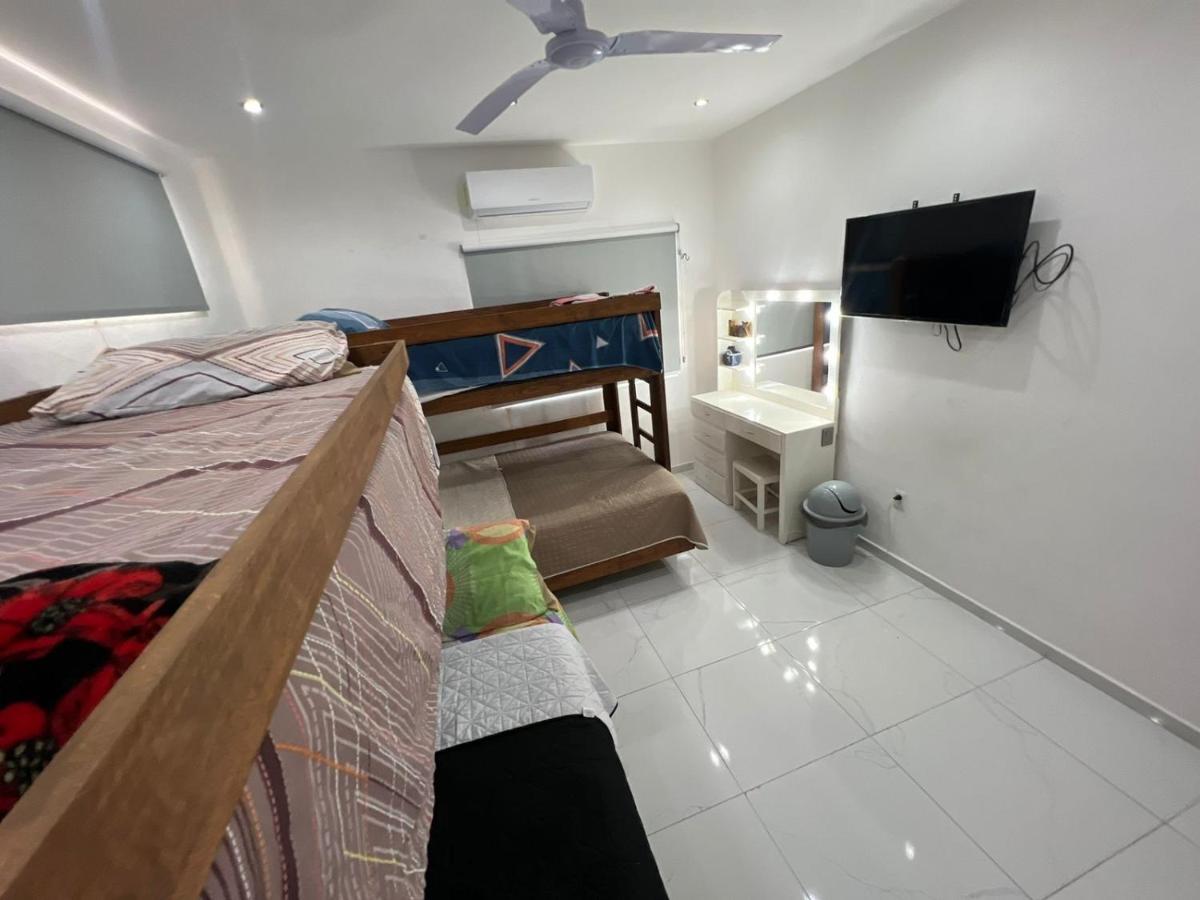 Casa Paloma 2 En Segunda Planta Cerca De Aeropuerto Y Centro Comercial Chetumal Esterno foto